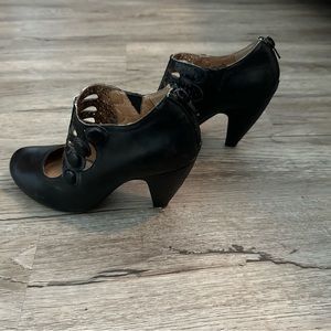 Miz Mooz black heels - size 6.